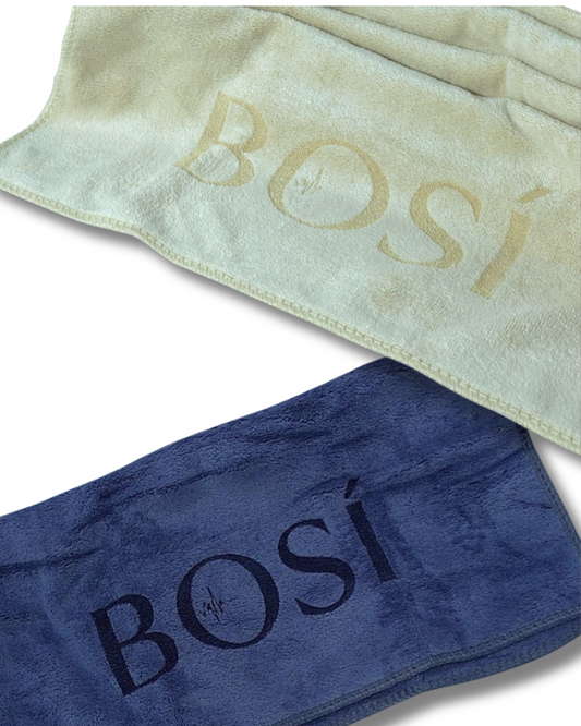 BOSI performance gym towels in beige and charcoal blue, quick-dry microfiber material designed for workouts and fitness training.